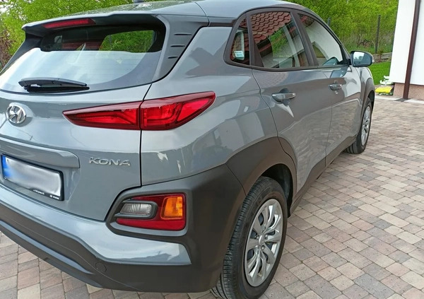 Hyundai Kona cena 53900 przebieg: 103000, rok produkcji 2018 z Łomianki małe 379